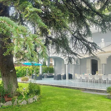 Calu Villa *